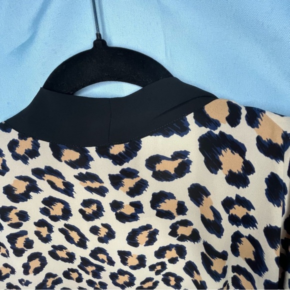 Victoria's Secret Animal Print Kimono with Black Trim - Picture 4 of 6